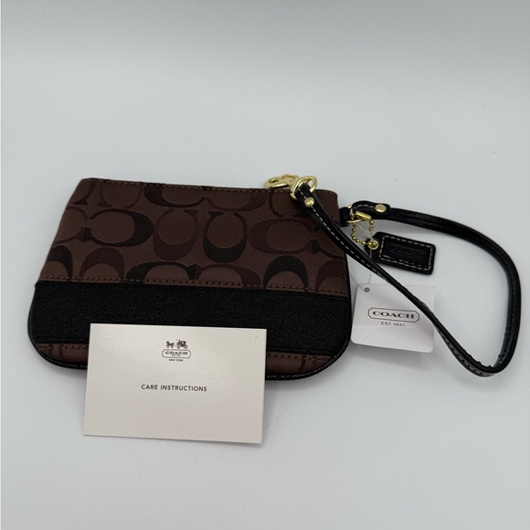 NEW Coach Brown C Monogram Jacquard Wristlet Gold‎ Hardware - Picture 9 of 11